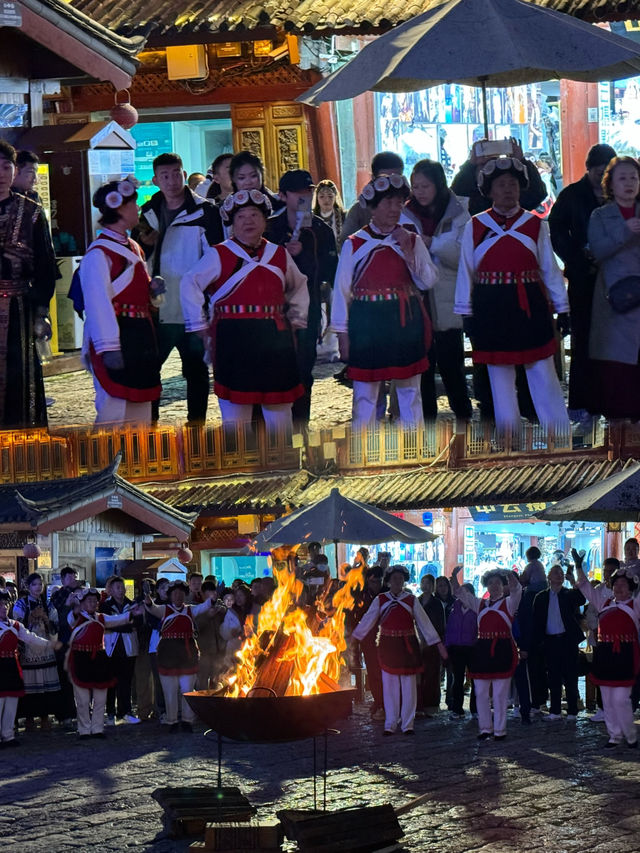 Lijiang Old Town: Between Commercialization and Naxi Culture, I Found My Favorite