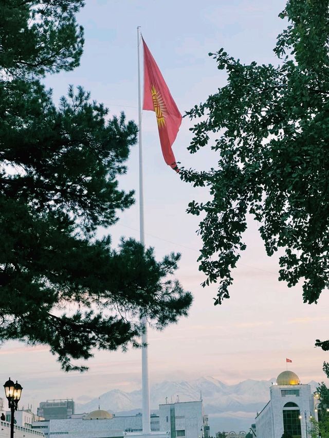 吉爾吉斯坦比什凱克Bishkek旅行攻略，適合打卡拍照📸