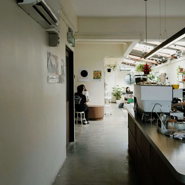 Elegant Brews at Yue Coffee