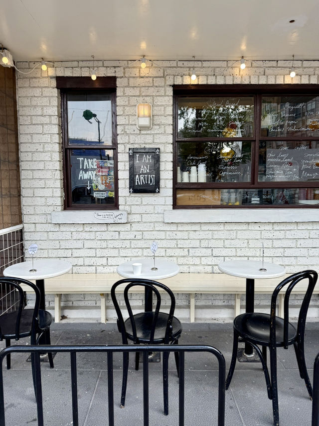 Spring Lunch on the Terrace at Artist Bakery in Seoul