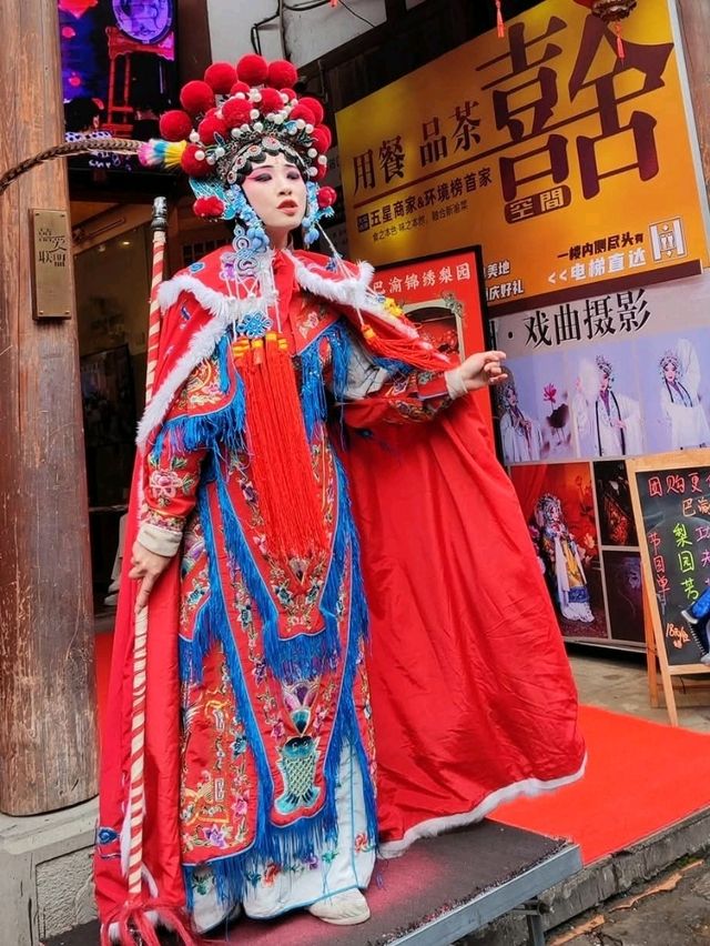 觀光老街的磁器口古鎮