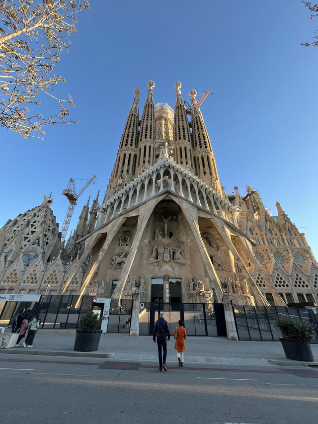 アントニ・ガウディの聖地　スペイン