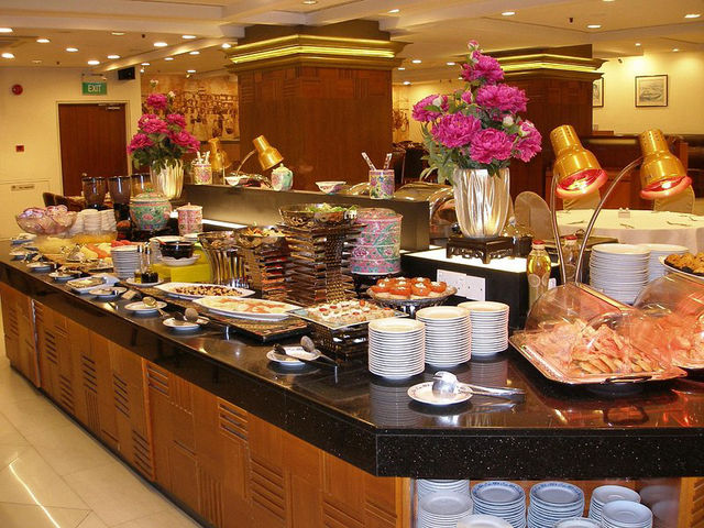“The Grand Pacific Hotel Singapore: WhereClassic Comfort in the Heart of the City”