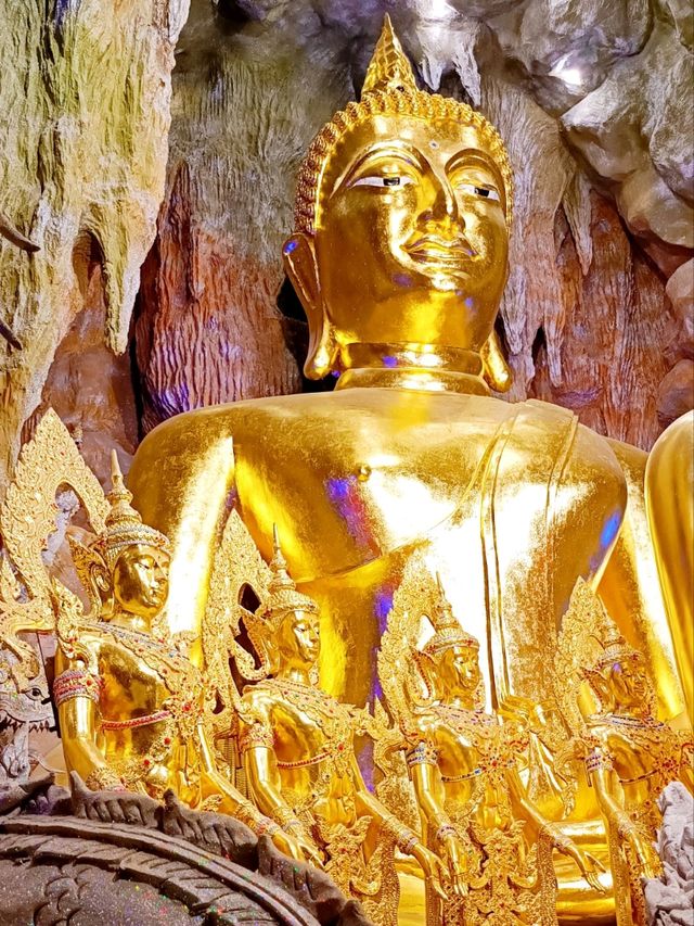 ชมถ้ำพญานาคเมืองบาดาลที่ใหญ่ที่สุดในไทย
