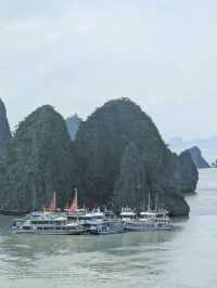 🇻🇳 Halong Bay: When Nature Outshines Every Filter ⛰🛳