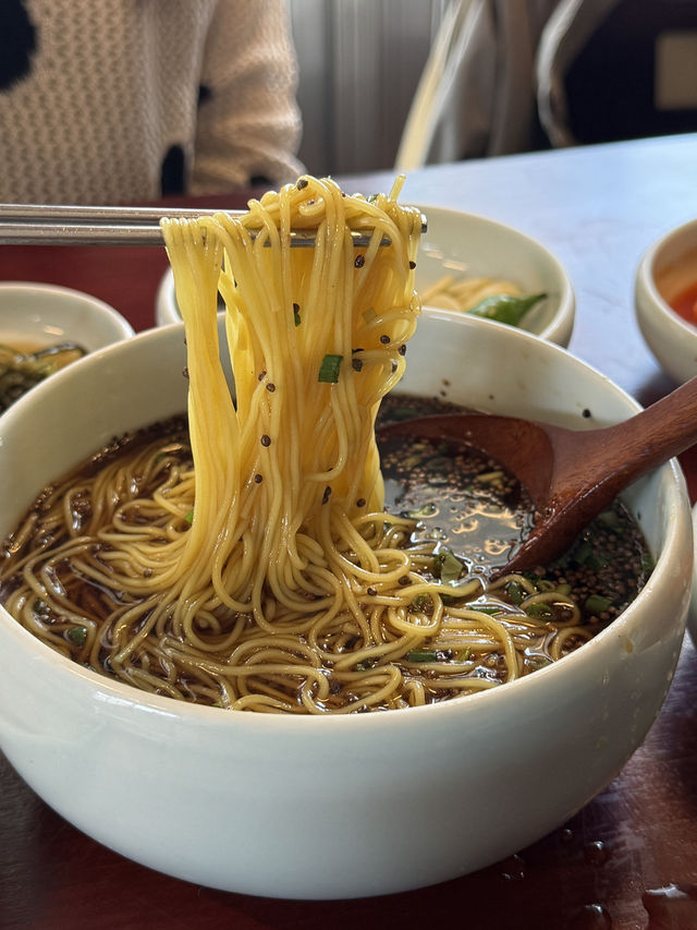 大推釜山特色濃湯豬肉湯飯-嚴湧帛豬肉湯飯