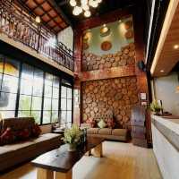 A Taste of Tradition in Tropical Elegance