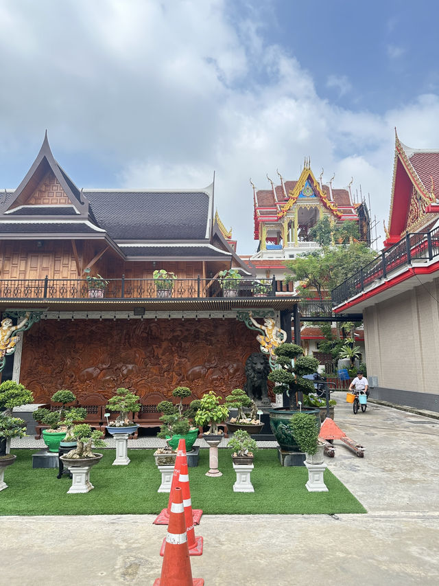 ไหว้พระ ทำบุญ •วัดเสมียนนารีพระอารามหลวง•