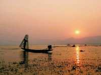 The Art of One-Leg Rowing: A Timeless Tradition of Inle Lake