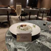 環亞機場貴賓室頭等艙 (Plaza Premium First)