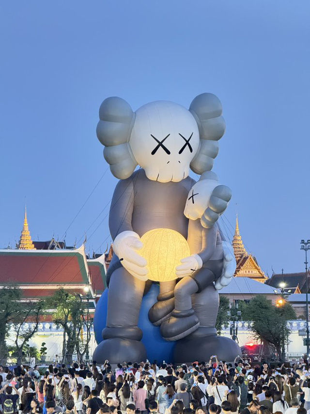 KAWS: HOLIDAY THAILAND 