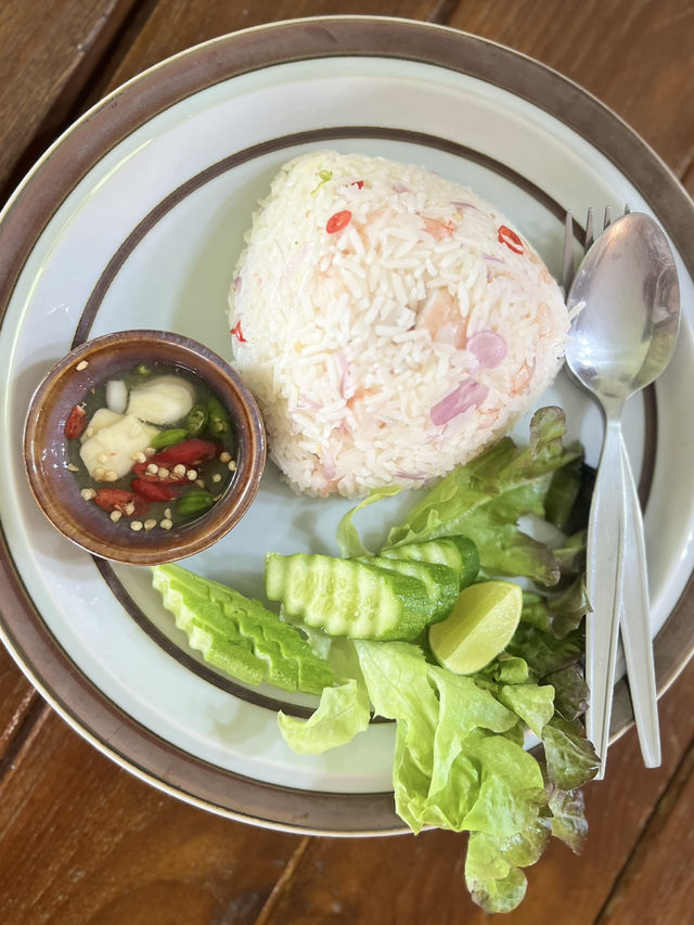 สจ.แบน  ร้านอาหาร