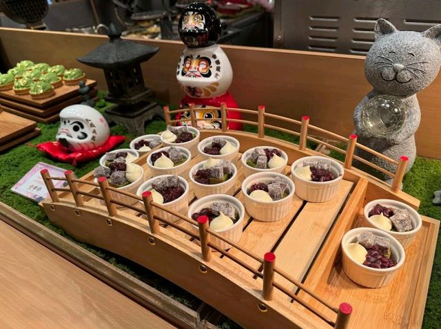 香港港島香格里拉酒店（Island Shangri-La Hong Kong）café TOO 自助餐評論