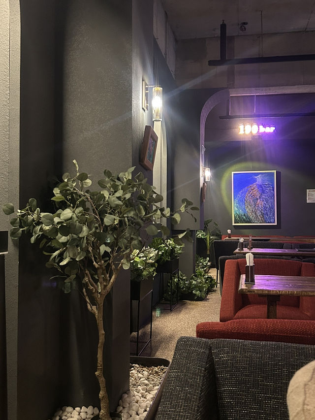 🌙 어둠 속 빛나는 분위기, 190bar🍸🍹