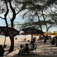 หาดแหลมเจริญ