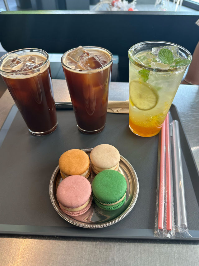 더레어🎀연남본점 홍대 연남동 마카롱 디저트 맛집