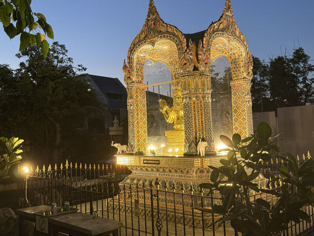 A Haven of Serenity: My Visit to Palelai Buddhist Temple, Singapore