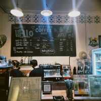 มา | กา | ลอง  คาเฟ่