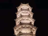 แสดงไฟแสงสีบนกำแพงเมืองโบราณต้าถง
