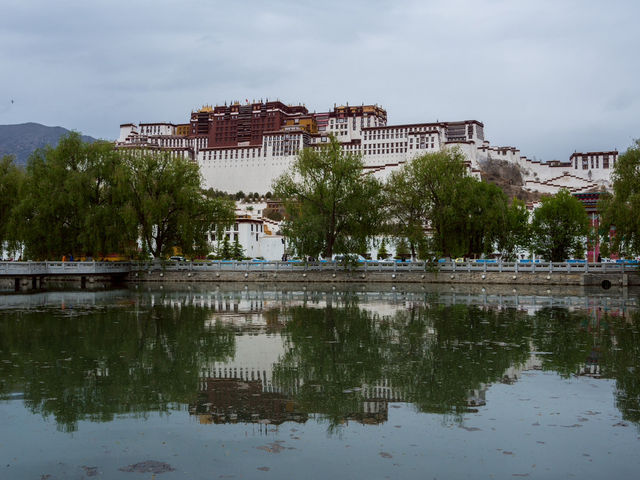 Lhasa อ้อมกอดหิมาลัย ดินแดนแห่งศรัทธาบนหลังคาโลก
