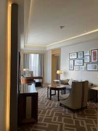 Suite Indulgence in the Skyline Embrace