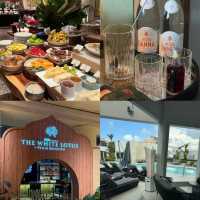 🇸🇬🏨 Four Seasons Hotel Singapore: A Blend of Classic Elegance & Prime Location