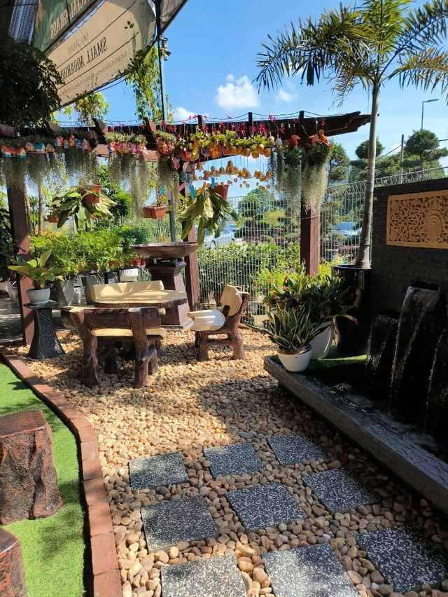 A Touch of Nature in the City – Budget Garden Spot in Hong Kong
