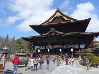 ⛩️ Zenkōji Temple – A Serene Spiritual Heart in Nagano