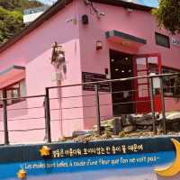 Gamcheon Culture Village, Busan: A Kaleidoscope of Color and Creativity