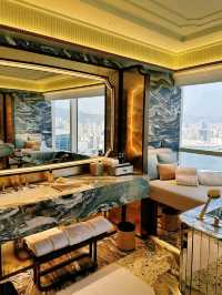 🌇💼 Island Shangri-La, Hong Kong – Luxury Above the Clouds 🛎️🌿