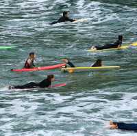 Big Wave Bay: Riding Hong Kong’s Coastal Rhythm🏄‍♂️🌊