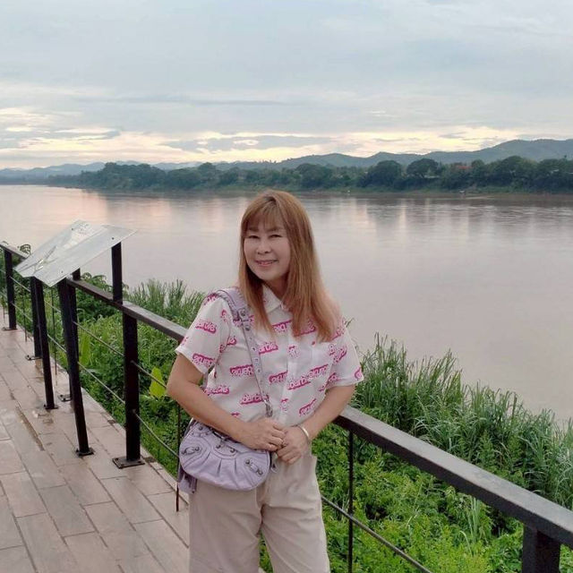 พาเที่ยวถนนคนเดินเชียงคาน