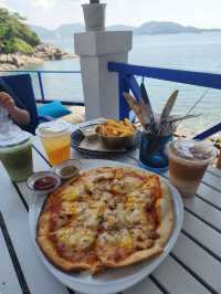 The Reef cafe 
