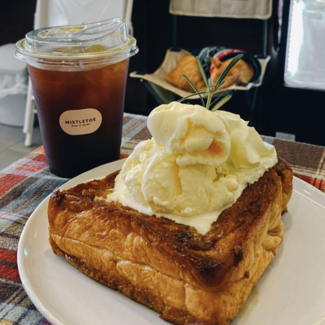 Mistletoe Flour Thyme – Pattaya 