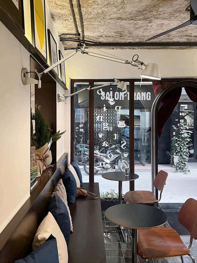The Sipping Bar