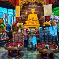ไปขอพรให้มีความสำเร็จเพิ่มพูนเป็นร้อยเท่าพันเท่า
