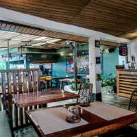 Tropical Vibe Cafe