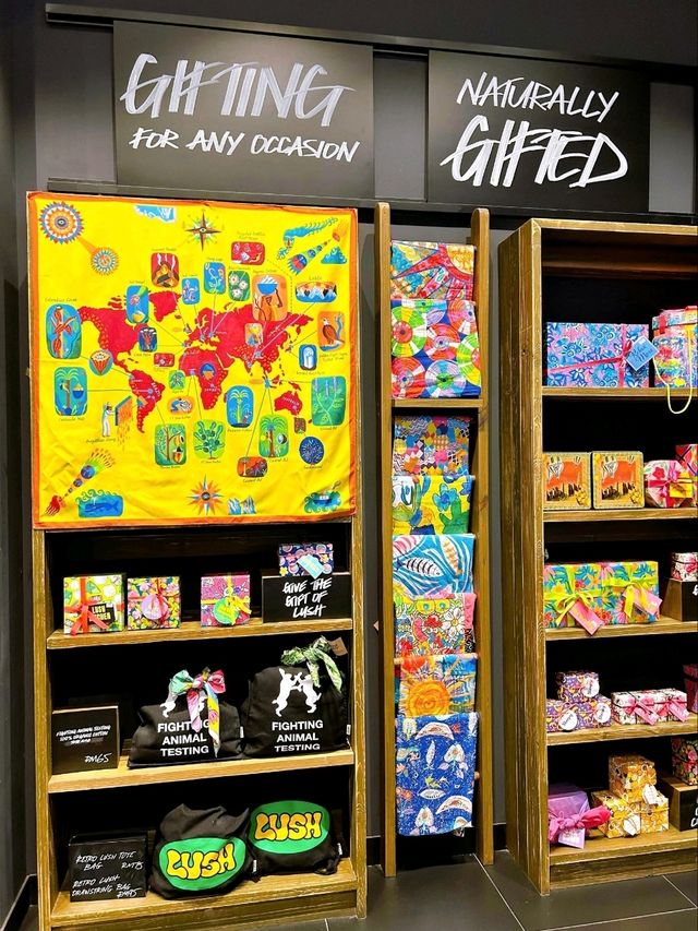 Lush at Aeon Tebrau: Smells So Good!