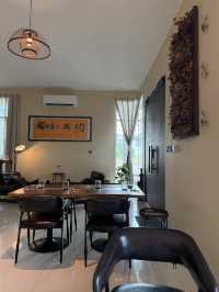 Licht Patisserie Kota Kinabalu, A Refined Dance of Pastry and Elegance