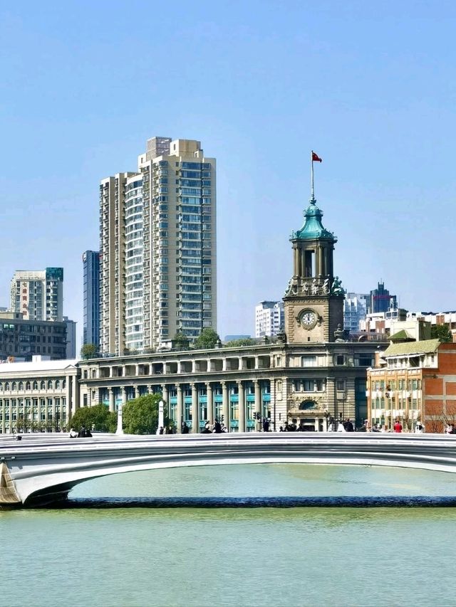 Wandering Through the Cool Corners of Shanghai 