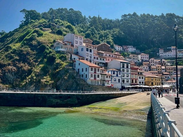 Colorful Boats and Strolls at Puerto de Cudillero