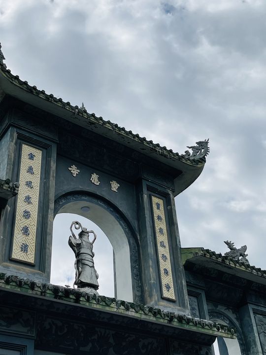 🙏 Linh Ung Pagoda’s Giant Lady Buddha Watches Over All of Da Nang