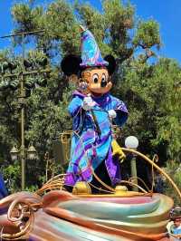 🎆 Disneyland Parade + California Adventure – Double the Magic in LA! 🎠🌴