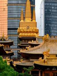See More, Spend Less: The Ultimate Budget Guide to Shanghai