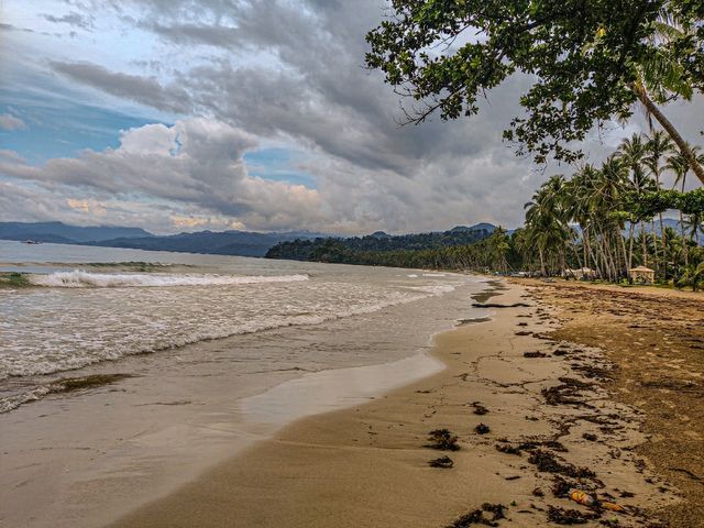 Beach Vibe in Sabang, Puerto Princesa