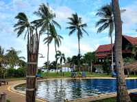 หาดส่วนตัวที่ Coral🪸 Hotel Bangsaphan