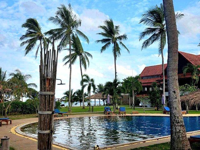 หาดส่วนตัวที่ Coral🪸 Hotel Bangsaphan
