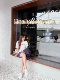 Finally Coffee Co. ร้านกาแฟสุดเท่ในพิษณุโลก
