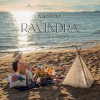 รีสอร์ทหรู สไตล์ไทยร่วมสมัย ริมหาดนาจอมเทียน