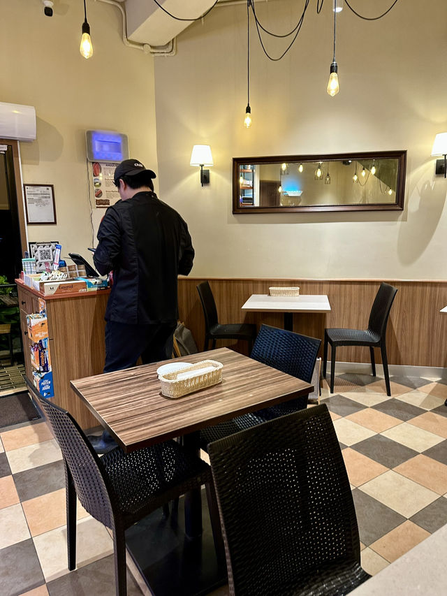 🥩 The Meat Experts – A True Hidden Gem for Carnivores 🍷